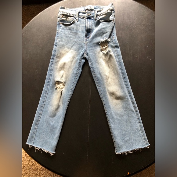 Women’s High Rise Cropped Straight Leg Jeans Size 4/27 ✨ - Picture 1 of 3